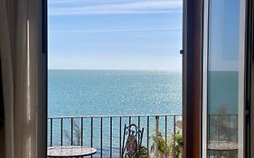 Vista D'Amare